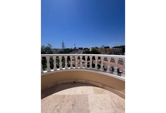 Resale - Villa - Orihuela Costa - Costa Blanca