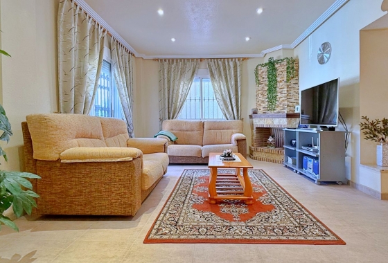 Перепродажа - Вилла - Orihuela - Inland