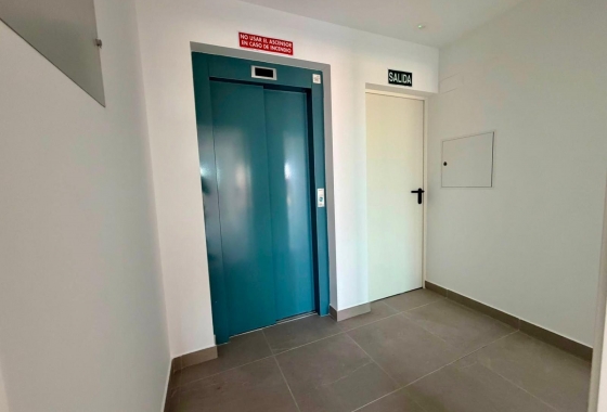 Herverkoop - Appartement / flat - Torrevieja - Punta Prima