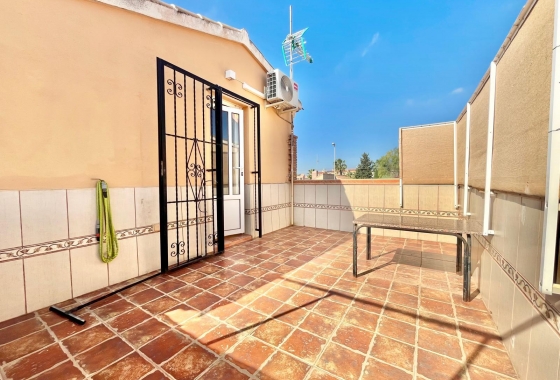 Wiederverkauf - Villa - Orihuela Costa - Los Almendros-la Florida