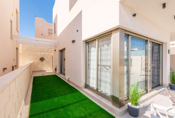 Herverkoop - Villa - Orihuela Costa - Costa Blanca