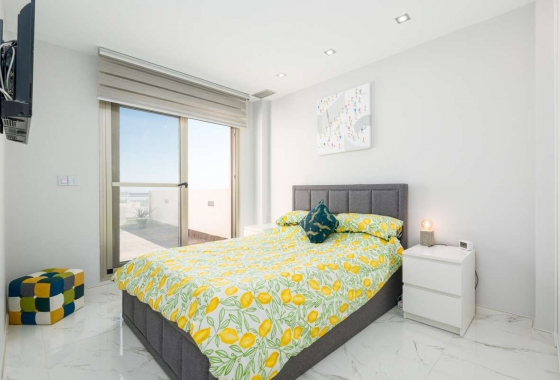 Herverkoop - Villa - Orihuela Costa - Costa Blanca
