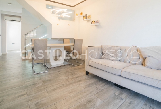 Revente - Maison de ville - Torrevieja - aguas nuevas