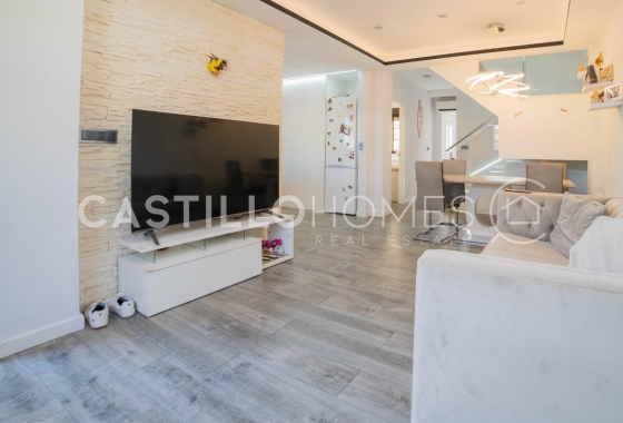 Revente - Maison de ville - Torrevieja - aguas nuevas