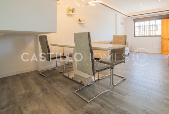 Revente - Maison de ville - Torrevieja - aguas nuevas