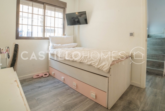 Revente - Maison de ville - Torrevieja - aguas nuevas