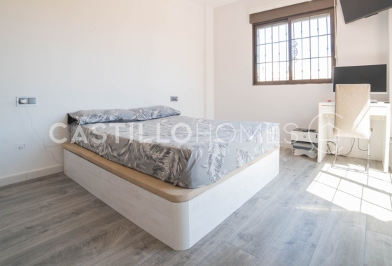 Revente - Maison de ville - Torrevieja - aguas nuevas
