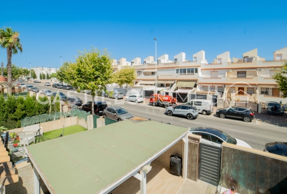 Revente - Maison de ville - Torrevieja - aguas nuevas