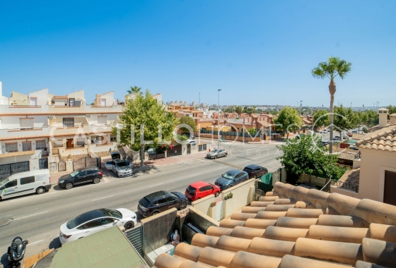 Revente - Maison de ville - Torrevieja - aguas nuevas