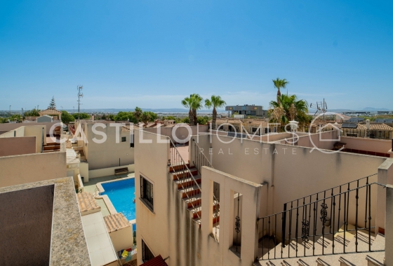 Revente - Maison de ville - Torrevieja - aguas nuevas