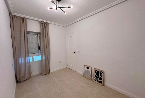 Wiederverkauf - Wohnung - Torrevieja - Habaneras