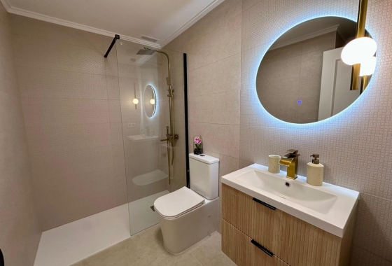 Wiederverkauf - Wohnung - Torrevieja - Habaneras