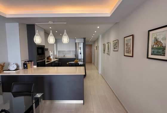 Resale - Apartment / flat - Torrevieja - Costa Blanca