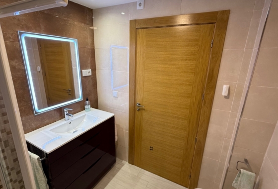 Resale - Apartment / flat - Torrevieja - Costa Blanca