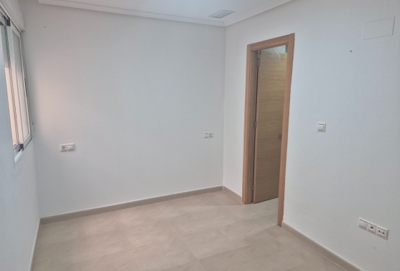 Resale - Apartment / flat - Torrevieja - Puerto Deportivo Marina Salinas