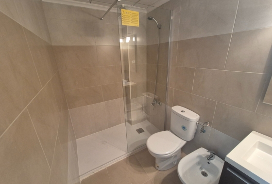 Resale - Apartment / flat - Torrevieja - Puerto Deportivo Marina Salinas