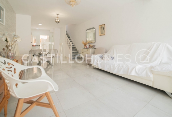 Reventa - Adosado - Torrevieja - Urb. Rosaleda