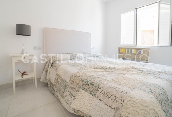 Reventa - Adosado - Torrevieja - Urb. Rosaleda
