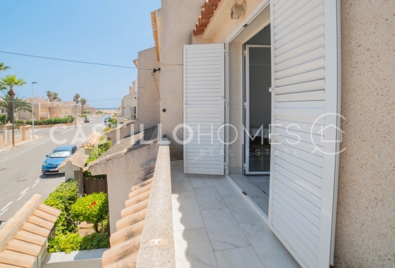 Reventa - Adosado - Torrevieja - Urb. Rosaleda