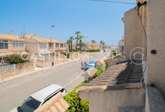 Reventa - Adosado - Torrevieja - Urb. Rosaleda