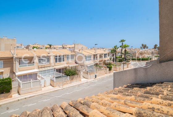 Reventa - Adosado - Torrevieja - Urb. Rosaleda
