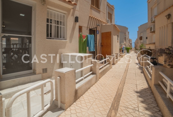 Reventa - Adosado - Torrevieja - Urb. Rosaleda