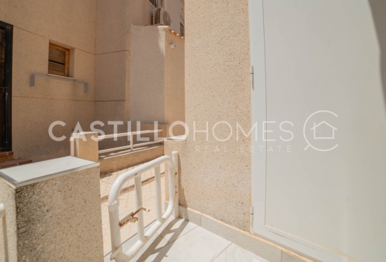 Reventa - Adosado - Torrevieja - Urb. Rosaleda