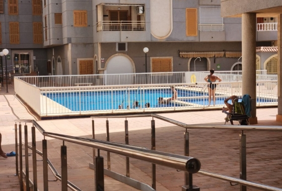 Wiederverkauf - Wohnung - Torrevieja - Playa del Acequión