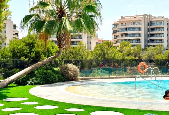 Перепродажа - Квартира - Orihuela Costa - La Zenia