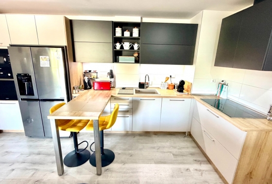 Перепродажа - Квартира - Orihuela Costa - La Zenia