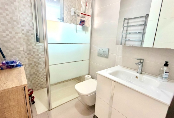 Перепродажа - Квартира - Orihuela Costa - La Zenia