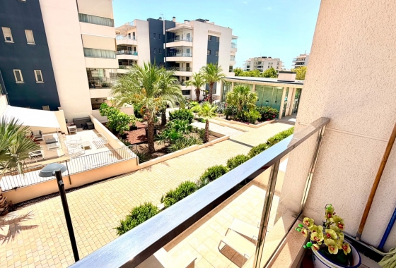 Перепродажа - Квартира - Orihuela Costa - La Zenia