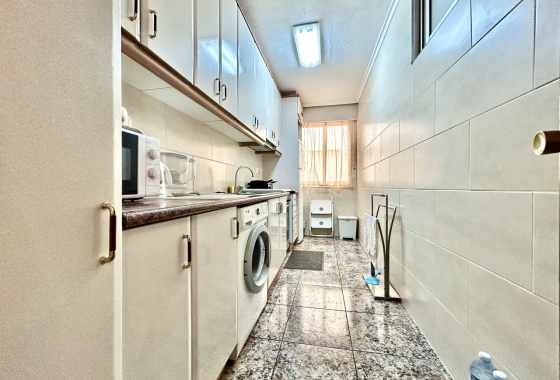 Resale - Apartment / flat - Torrevieja - Costa Blanca