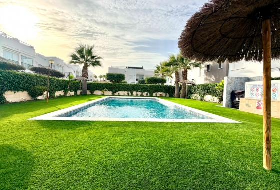 Återförsäljning - Lägenhet / lägenhet - Torrevieja - aguas nuevas
