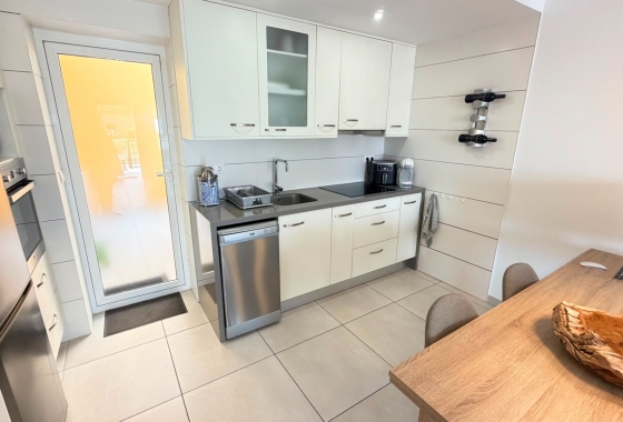 Resale - Apartment / flat - Torrevieja - Costa Blanca