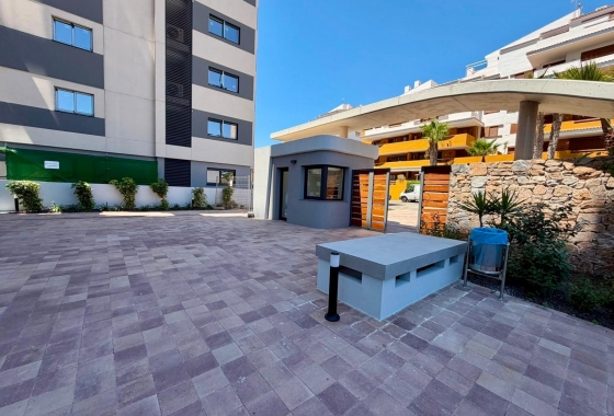 Återförsäljning - Lägenhet / lägenhet - Torrevieja - Punta Prima