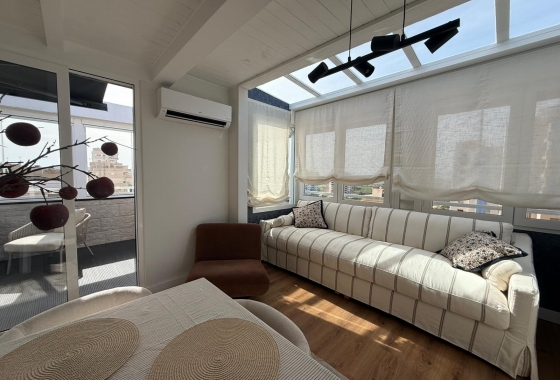 Herverkoop - Appartement / flat - Guardamar del Segura - Centro