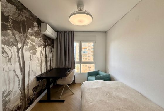 Herverkoop - Appartement / flat - Guardamar del Segura - Centro