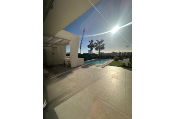 Återförsäljning - Villa - Algorfa