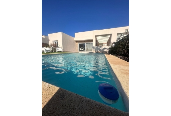 Återförsäljning - Villa - Algorfa