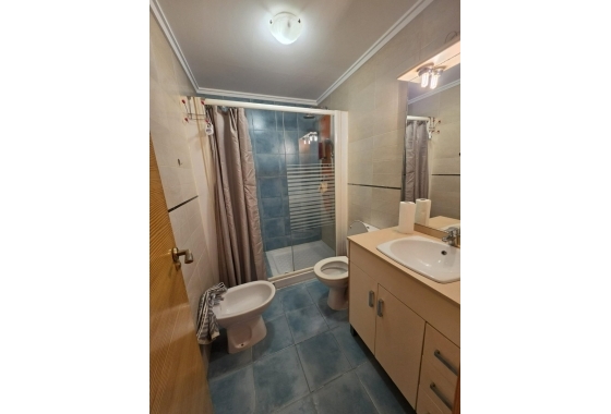 Herverkoop - Appartement / flat - Torrevieja - Habaneras