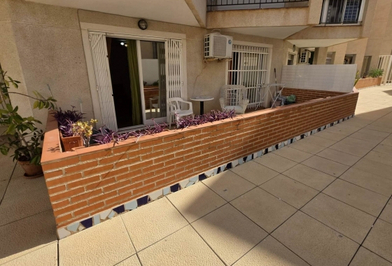 Herverkoop - Appartement / flat - Torrevieja - Habaneras