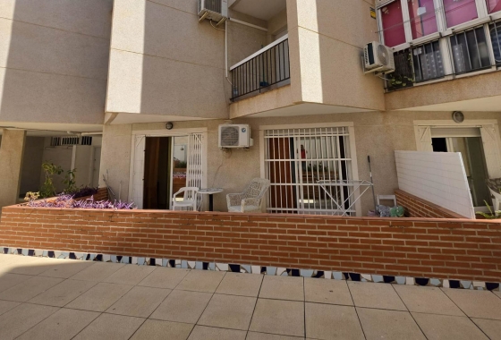 Herverkoop - Appartement / flat - Torrevieja - Habaneras