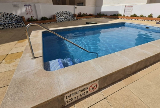 Herverkoop - Appartement / flat - Torrevieja - Habaneras