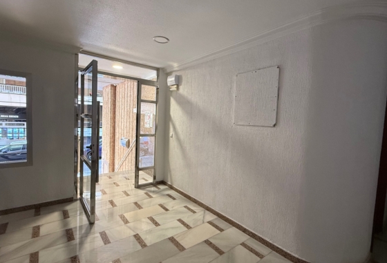 Wiederverkauf - Wohnung - Torrevieja - Costa Blanca