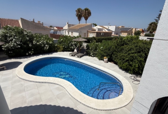 Resale - Villa - Torrevieja - Costa Blanca