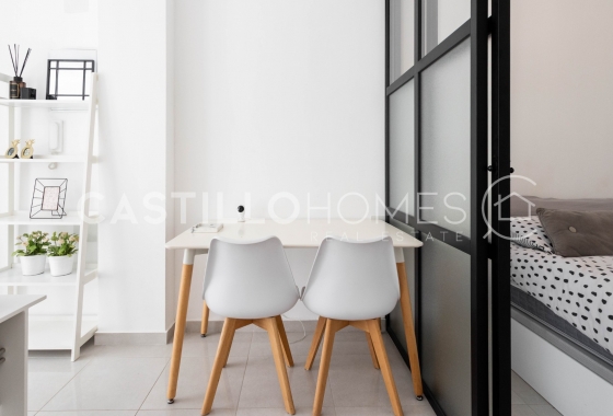 Reventa - Estudio - Torrevieja - Centro