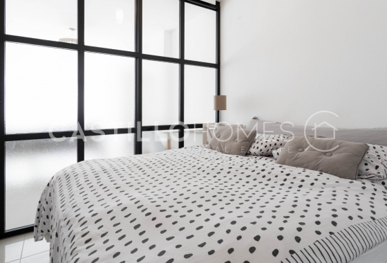 Reventa - Estudio - Torrevieja - Centro
