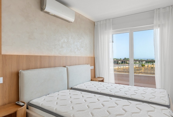 Resale - Apartment / flat - Orihuela Costa - Costa Blanca