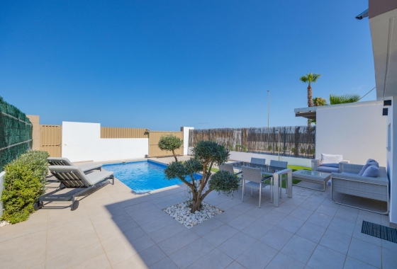 Resale - Villa - Guardamar del Segura - El Raso